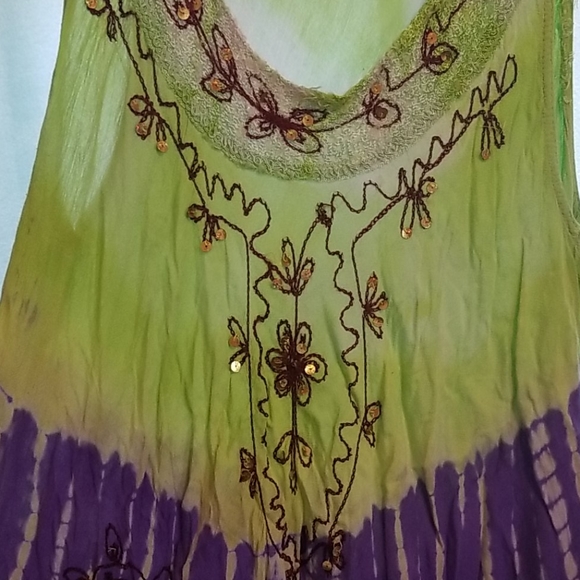 Flowy Dress - Picture 2 of 4